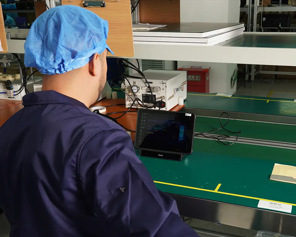Seuic 5G industrial tablet help your front-line personnel speed up