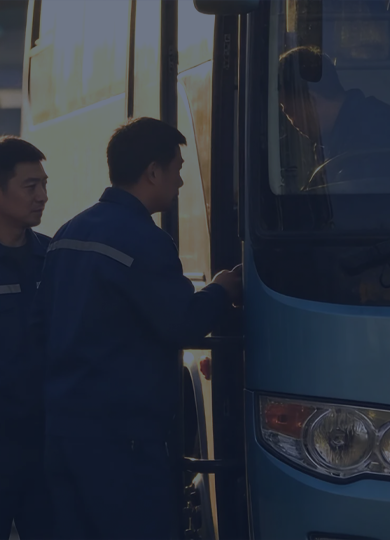 Seuic UTouch 2-S6+3 Enables 
Digital Shuttle Bus Management 
for ExxonMobil