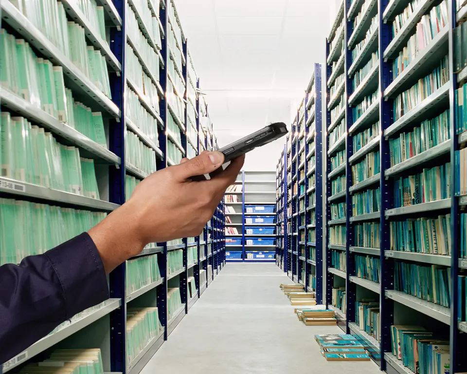 CRUISE2 5G Pro Industry Selection Guide: Manufacturing·Public Utilities·Retail·Warehousing